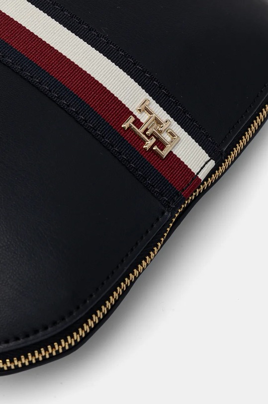 Kabelka Tommy Hilfiger AW0AW17065 tmavomodrá