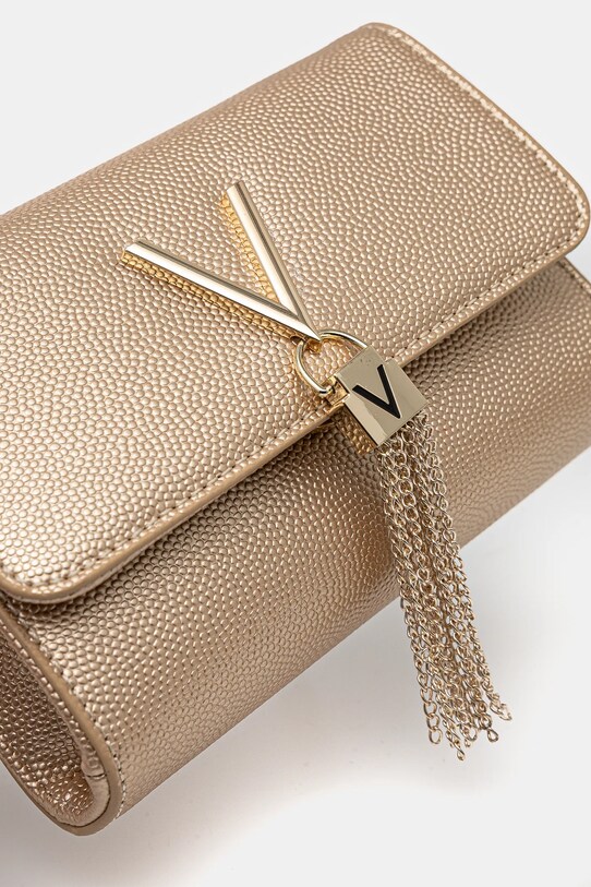 Аксесоари Чанта Valentino Bags VBS1R403G злато