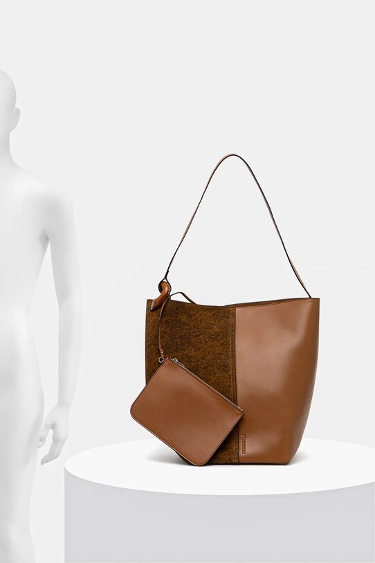 Чанта JW Anderson The Jwa Soft Corner Bucket HB0636.LA0342.163