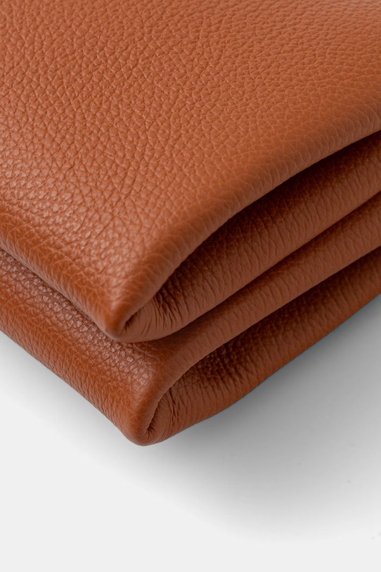 Δερμάτινη τσάντα Coccinelle ARLETTIS πορτοκαλί MD5.55.B7.01