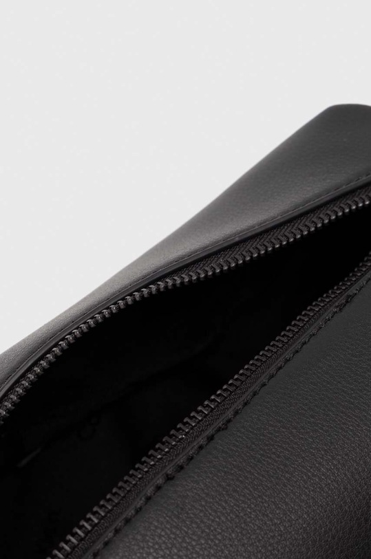 Calvin Klein kosmetyczka czarny K50K512079