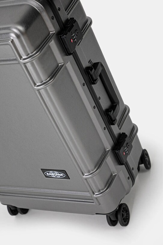 Kufor Eastpak Resist'R Case M 54x35x20 cm strieborná EK0A5BJF4S11