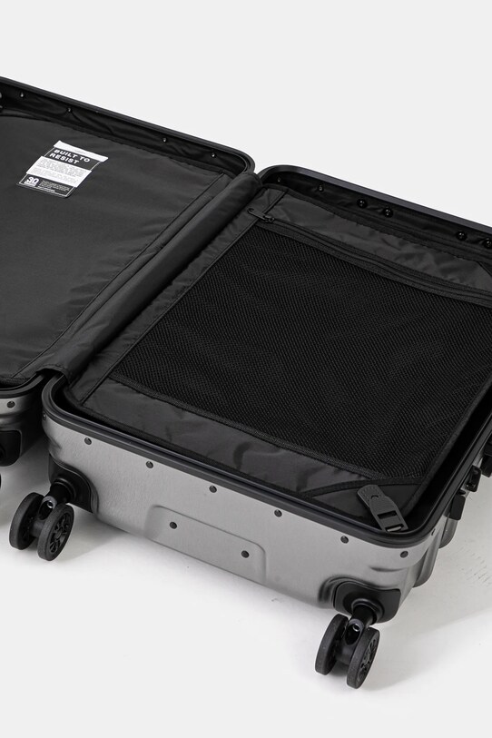 Kufor Eastpak Resist'R Case M 54x35x20 cm EK0A5BJF4S11 strieborná