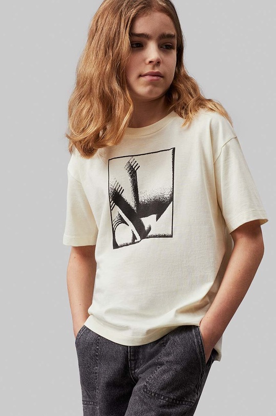 Dětské bavlněné tričko Calvin Klein Jeans kulatý béžová IB0IB02161.9BYH