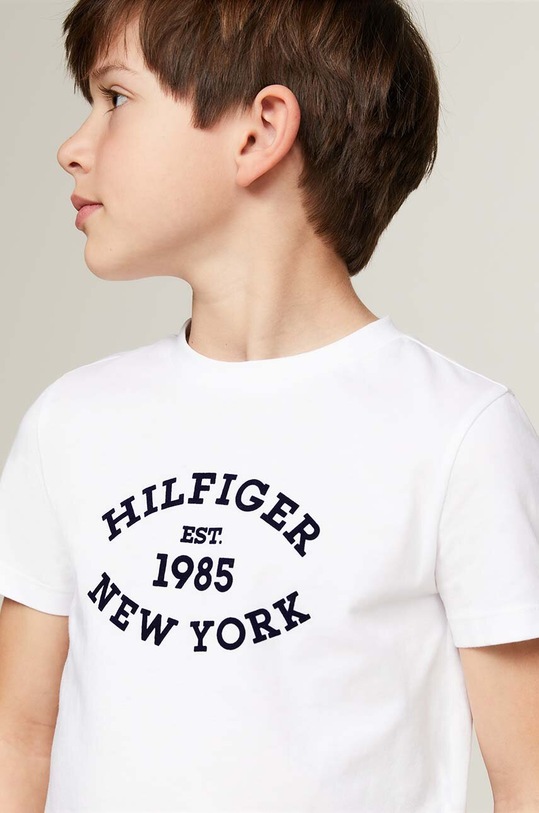 Chłopiec Tommy Hilfiger t-shirt bawełniany dziecięcy KB0KB08658.9BYH.74.122 biały