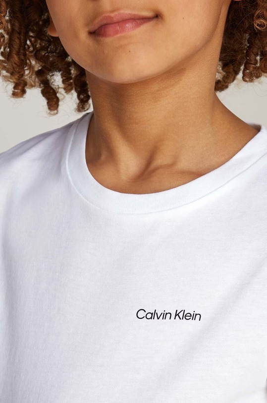 Παιδικό βαμβακερό μπλουζάκι Calvin Klein Jeans IU0IU00683.104.116.9BYH λευκό