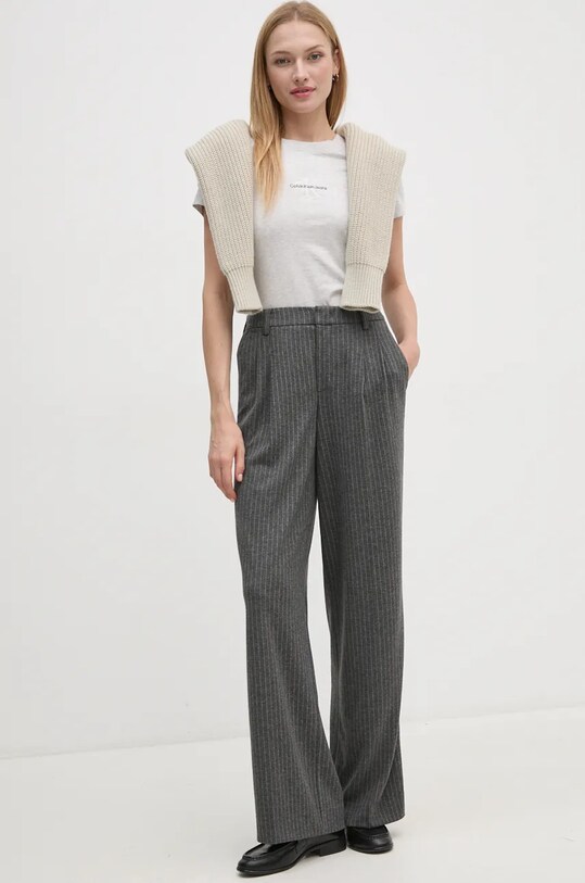 Хлопковая футболка Calvin Klein Jeans J20J223563 серый NC24