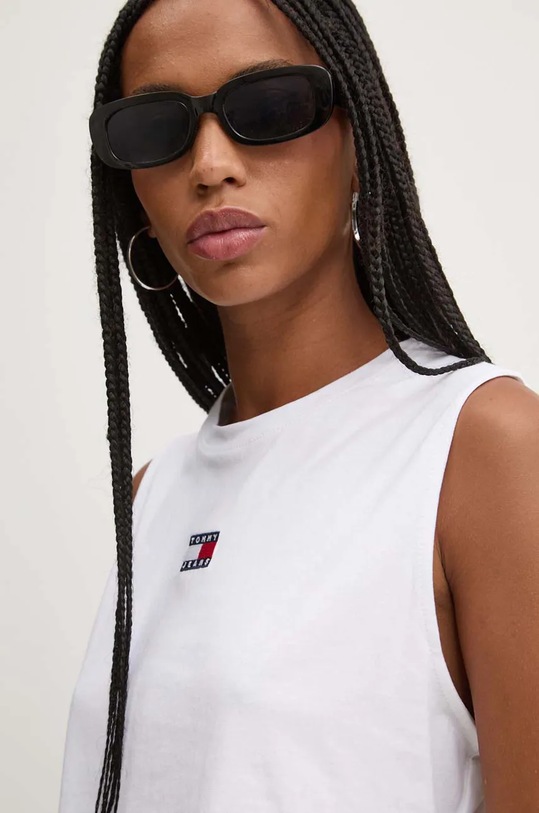 Bavlněný top Tommy Jeans bílá DW0DW18422