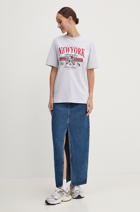 Хлопковая футболка Tommy Jeans DW0DW18410 серый AW24