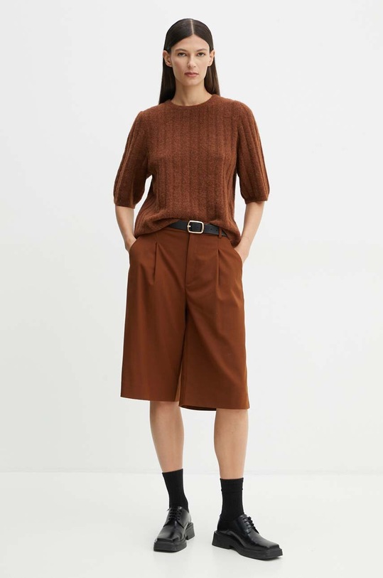 Gestuz t-shirt 10909143 brązowy AW24