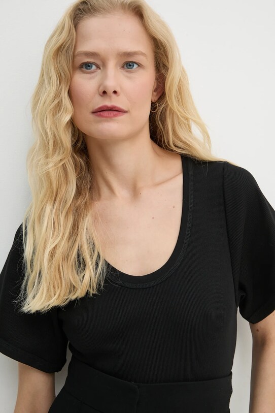 Tričko By Malene Birger LUNAI Q71679026Z černá