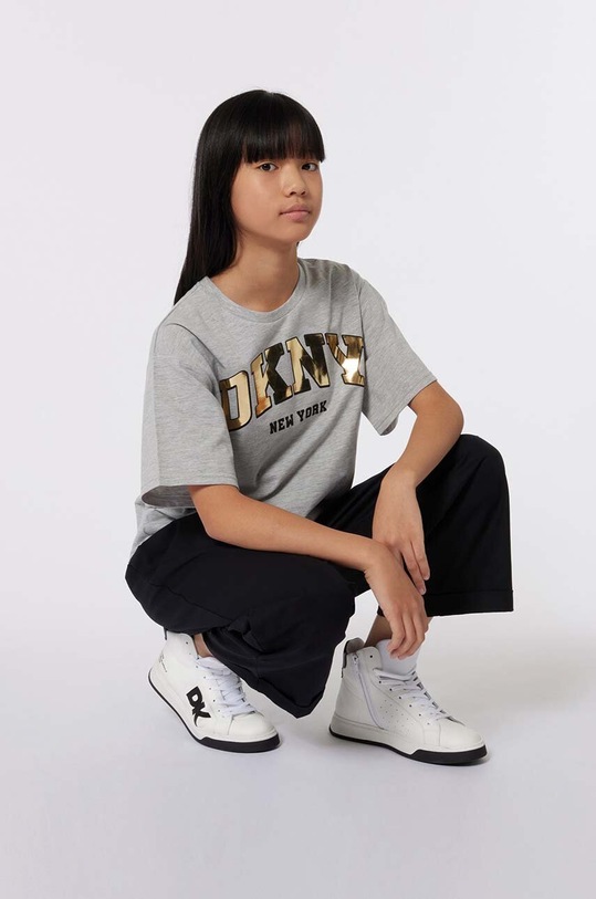 Dkny t-shirt dziecięcy D62060.126.150 szary