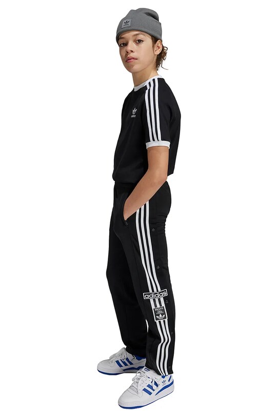 Детская хлопковая футболка adidas Originals 3STRIPES TEE IX7626