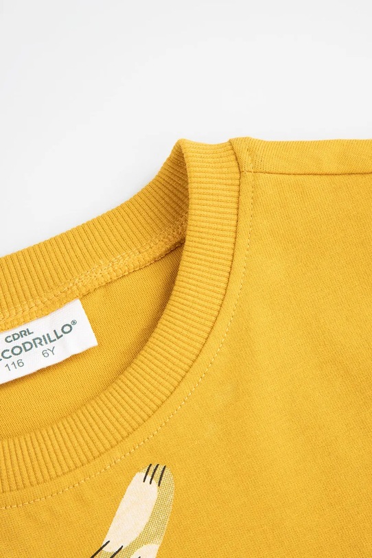 Παιδικό βαμβακερό μπλουζάκι Coccodrillo κίτρινο ZC4143201LBK