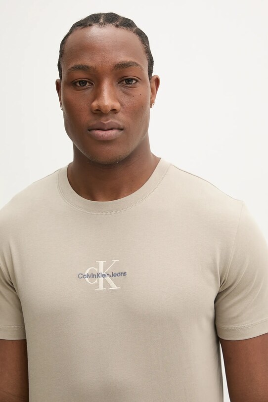 Pamučna majica Calvin Klein Jeans J30J325649 bež SS25