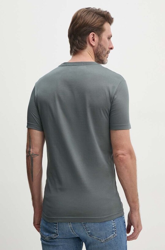 Одежда Хлопковая футболка Calvin Klein Jeans J30J325686 серый