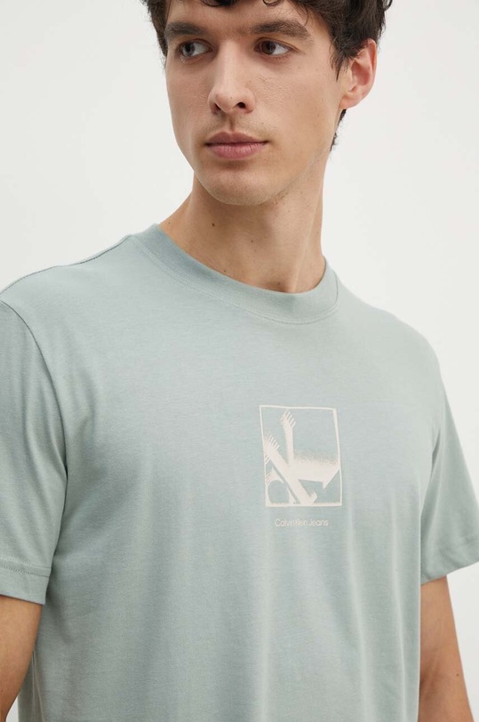 Памучна тениска Calvin Klein Jeans зелен J30J325687