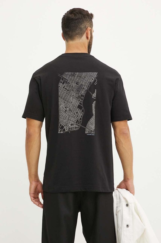 Βαμβακερό μπλουζάκι Calvin Klein Jeans κανονικό μαύρο J30J325689