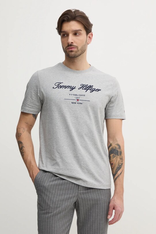 Хлопковая футболка Tommy Hilfiger серый MW0MW33691