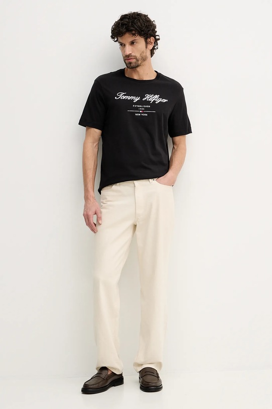 Bavlněné tričko Tommy Hilfiger MW0MW33691 černá SS25