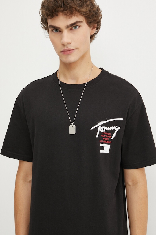 Tričko Tommy Jeans černá DM0DM18529