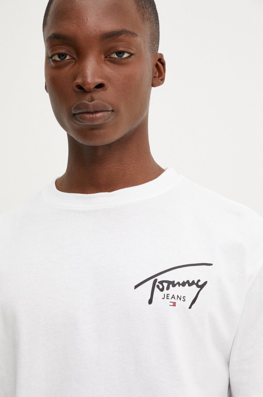 Бавовняна футболка Tommy Jeans білий DM0DM18536