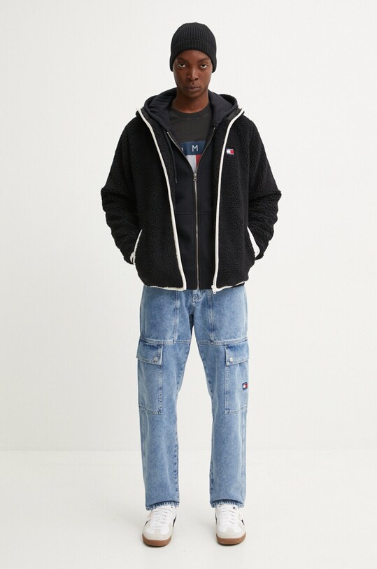 Бавовняна футболка Tommy Jeans DM0DM18547 чорний AW24