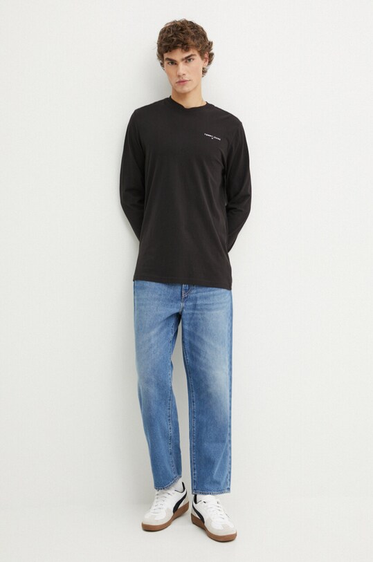 Tommy Jeans longsleeve din bumbac DM0DM18551 negru AW24