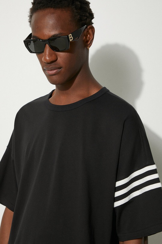 adidas Originals cotton t-shirt Neuclassics Tee IW0972 black