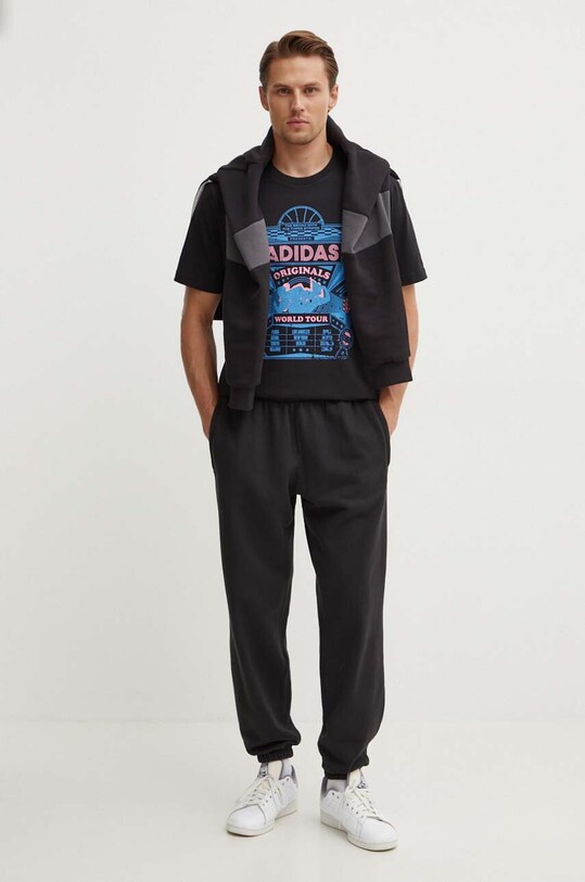 adidas Originals tricou din bumbac Street 4 IZ2585 negru AW24