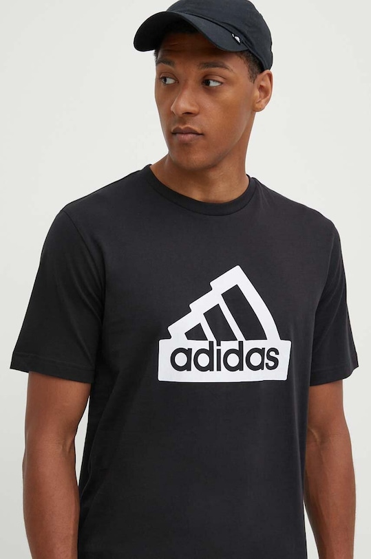 adidas t-shirt bawełniany Essentials nadruk czarny IW2702