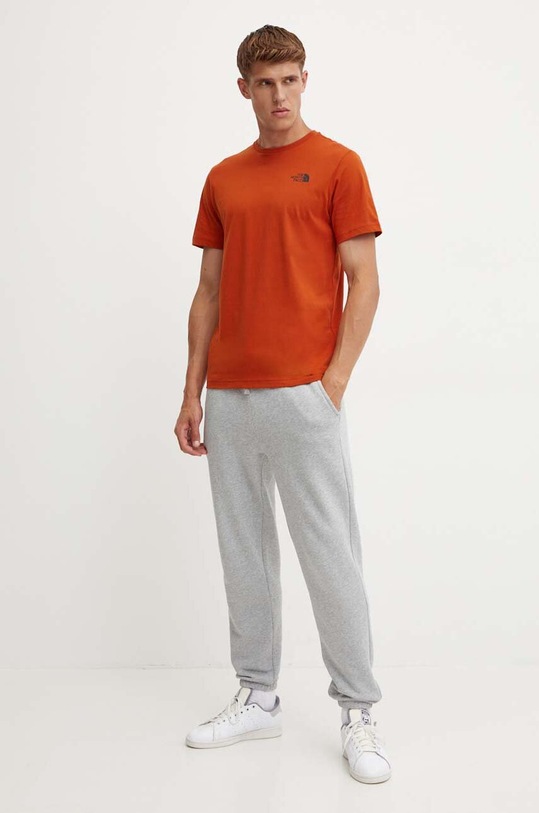Bavlněné tričko The North Face S/S Redbox Celebration Tee NF0A87NV1I01 oranžová AW24