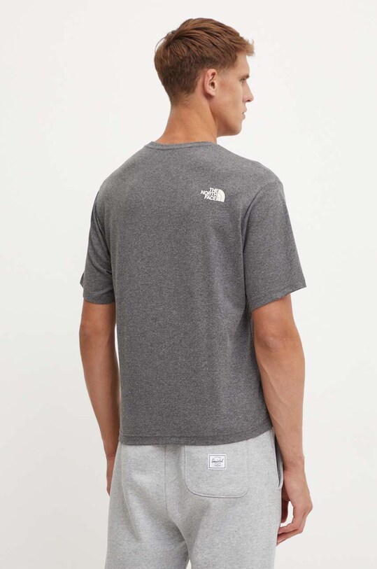 Ruházat The North Face t-shirt Tee Varsity Graphic NF0A89DGDYY1 szürke