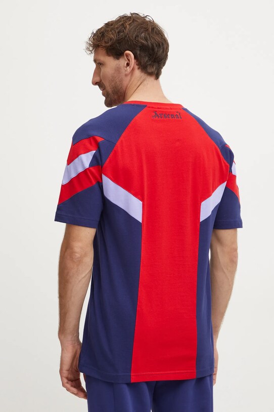 Дрехи Памучна тениска adidas Originals Arsenal FC IS6502 червен