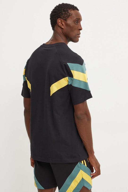 Oblečení Bavlněné tričko adidas Originals IN5566 černá