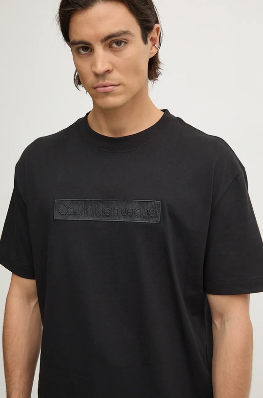 Calvin Klein Jeans t-shirt bawełniany czarny J30J326205