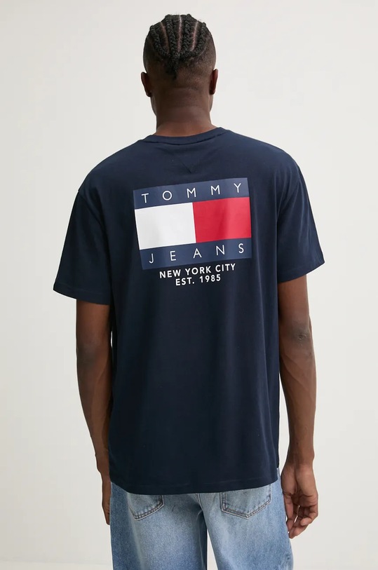 Bavlněné tričko Tommy Jeans kulatý námořnická modř DM0DM19695