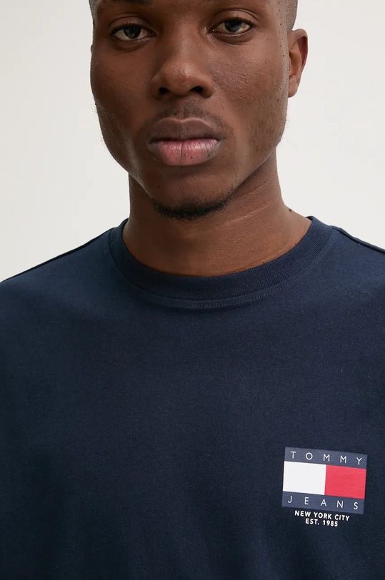 Bavlněné tričko Tommy Jeans námořnická modř DM0DM19695