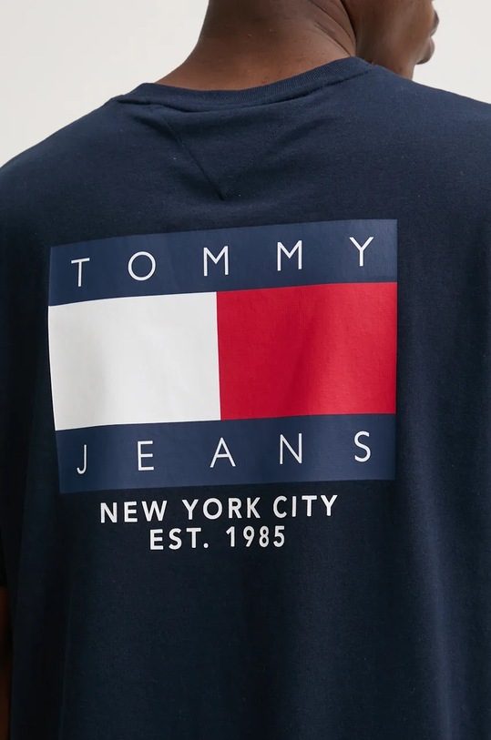 Bavlněné tričko Tommy Jeans DM0DM19695 námořnická modř