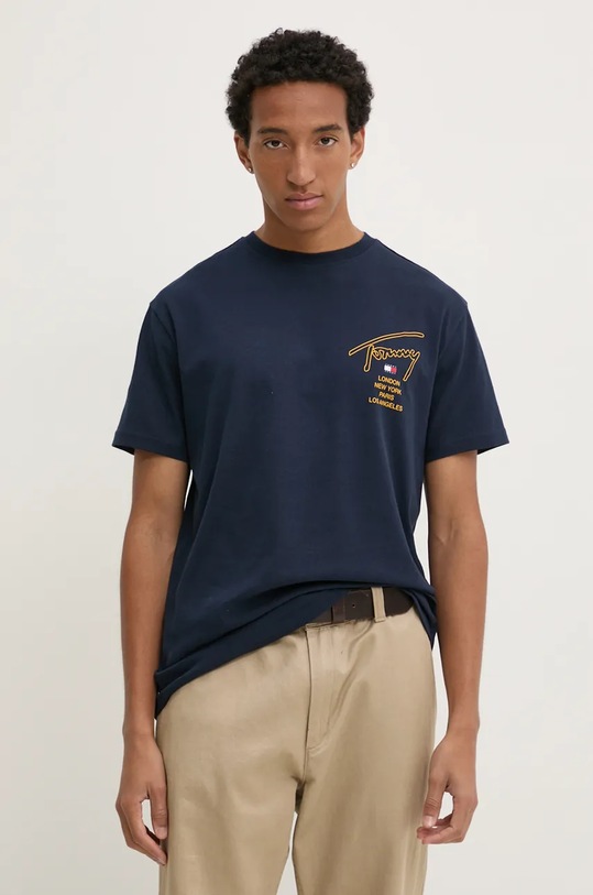Bavlněné tričko Tommy Jeans námořnická modř DM0DM19698