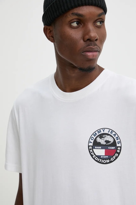 Bavlněné tričko Tommy Jeans DM0DM19702 bílá AW24