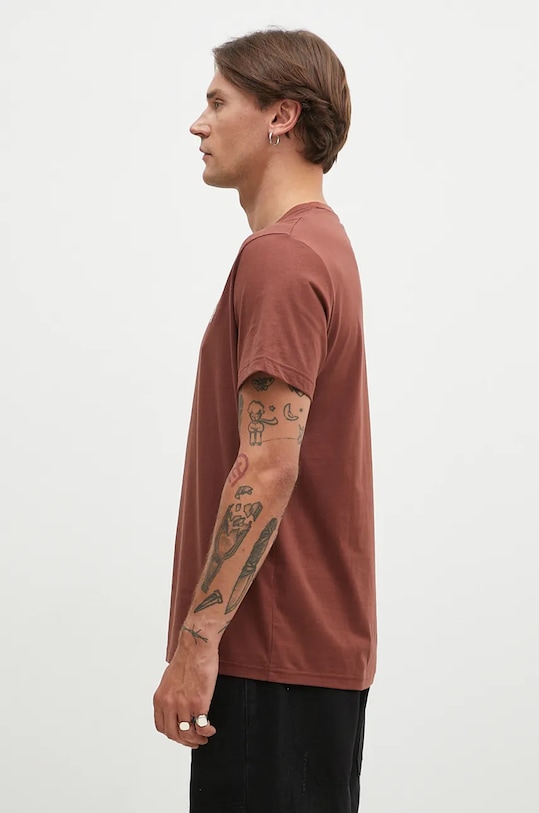 Бавовняна футболка Fred Perry Crew Neck T-Shirt M1600.W52 коричневий AW24