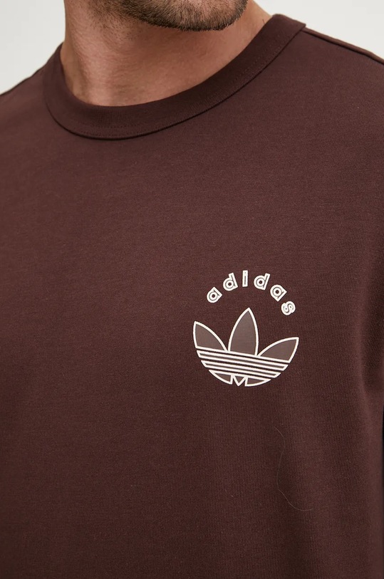 Βαμβακερό μπλουζάκι adidas Originals καφέ IX9610