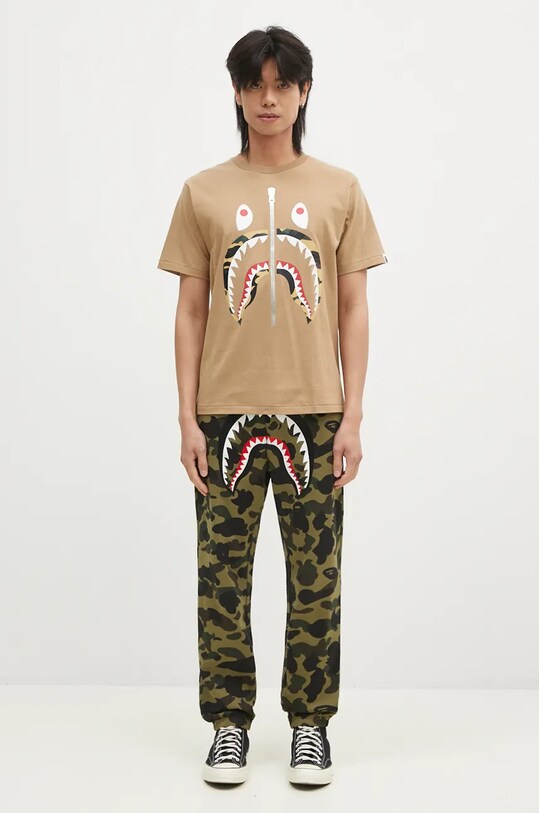 Βαμβακερό μπλουζάκι A Bathing Ape 1ST CAMO SHARK TEE 1K80110013