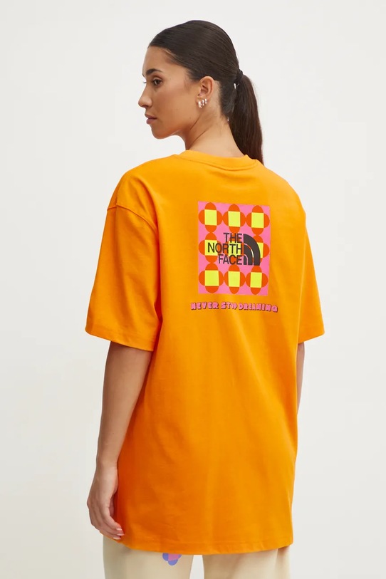 Bavlněné tričko The North Face TNF x Yinka Ilori oranžová NF0A89C91IW1