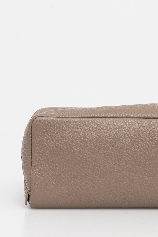 Шкіряна косметичка Coccinelle E5.MUK.95.G3.01 бежевий