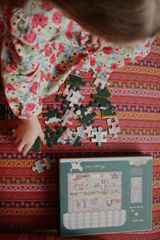Puzzle Konges Sløjd 100 PCS TOY SHOP PUZZLE FSC viacfarebná KS104049.9BYA