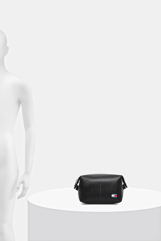 Шкіряна косметичка Tommy Jeans AM0AM13412