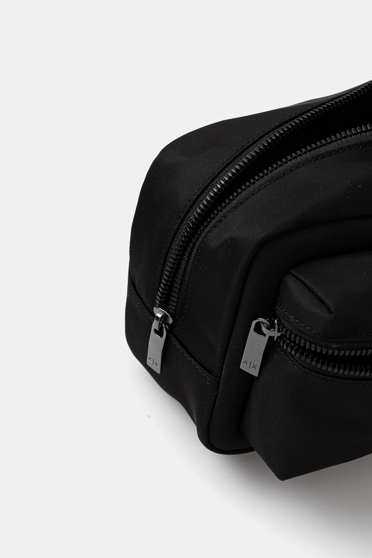 Armani Exchange kosmetyczka czarny XM001654.AF17304