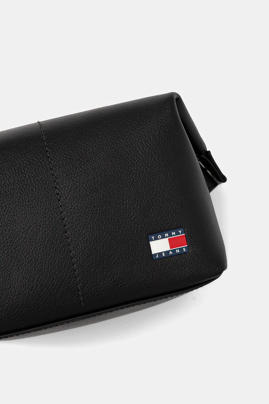 Tommy Jeans kozmetikai táska fekete AM0AM13693
